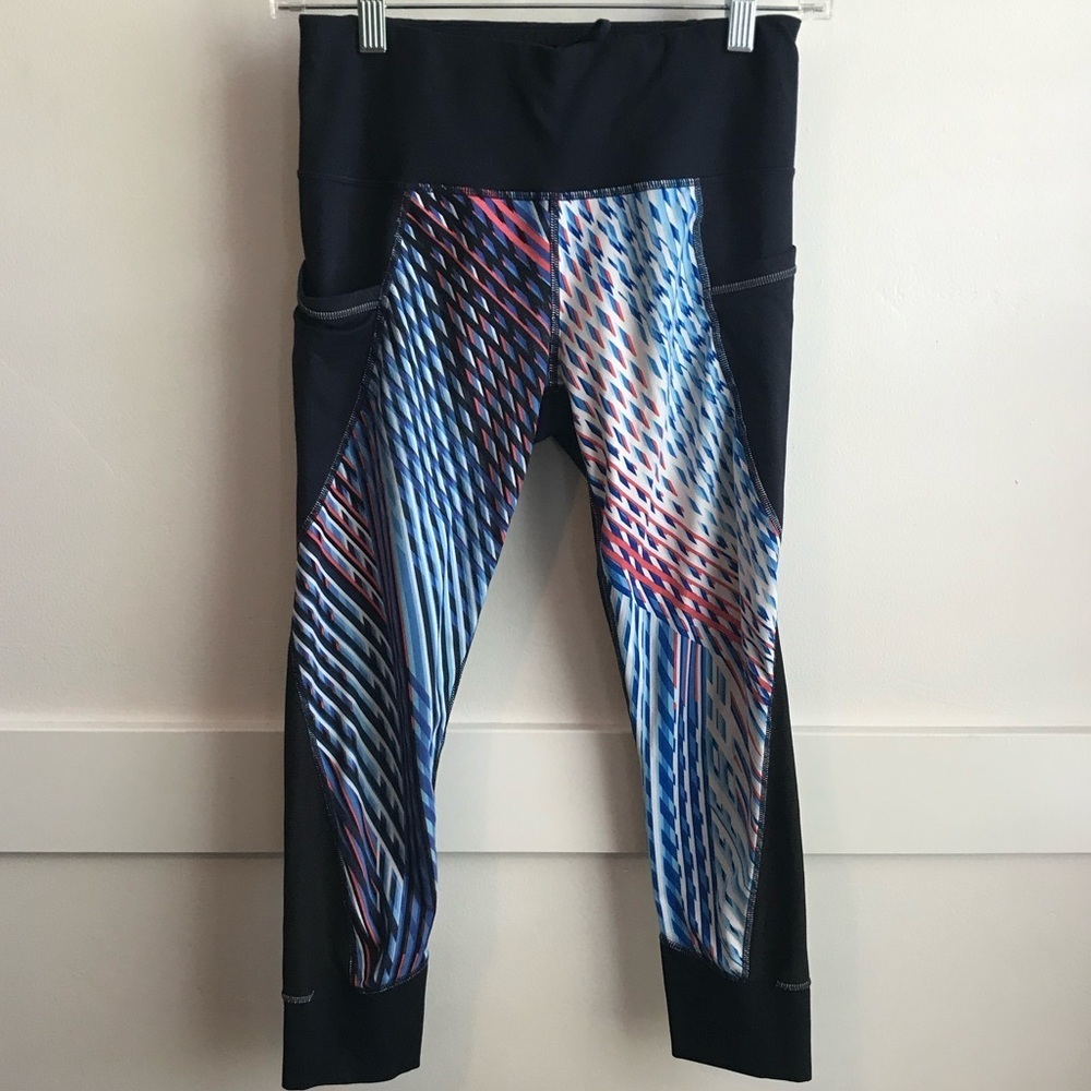 Athleta Abstract Striped Dark Blue Cropped Legging